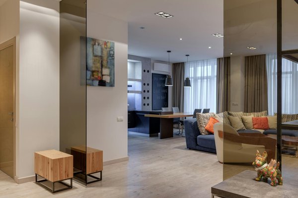 Quali sono i passaggi per installare un orto idroponico sul balcone di un appartamento?