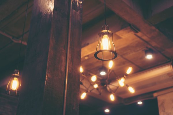 Top esperti di illuminazione per rendere i tuoi spazi unici